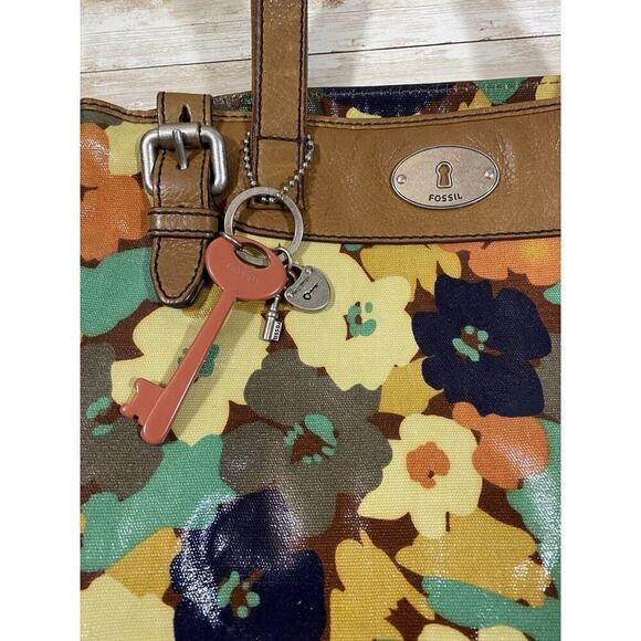 Fossil Purse Womens Medium Bag Floral Brown Leather Key Charms - Picture 2 of 16